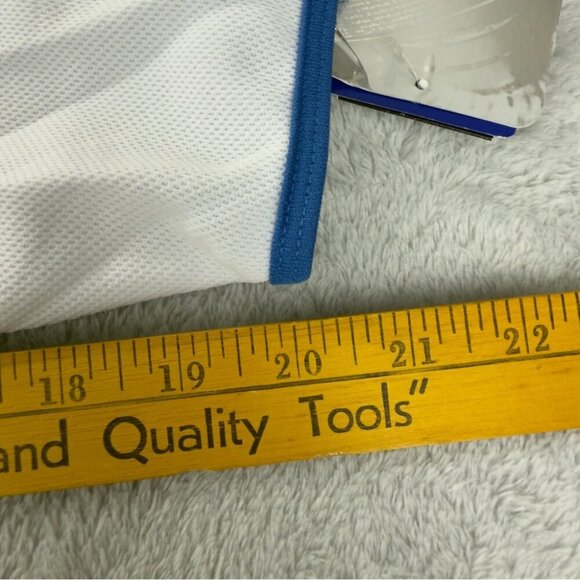 Winnipeg Jets NWT Men's Size 50 US Patrik Laine Adidas Authentic Jersey w/Flaw - Picture 11 of 16